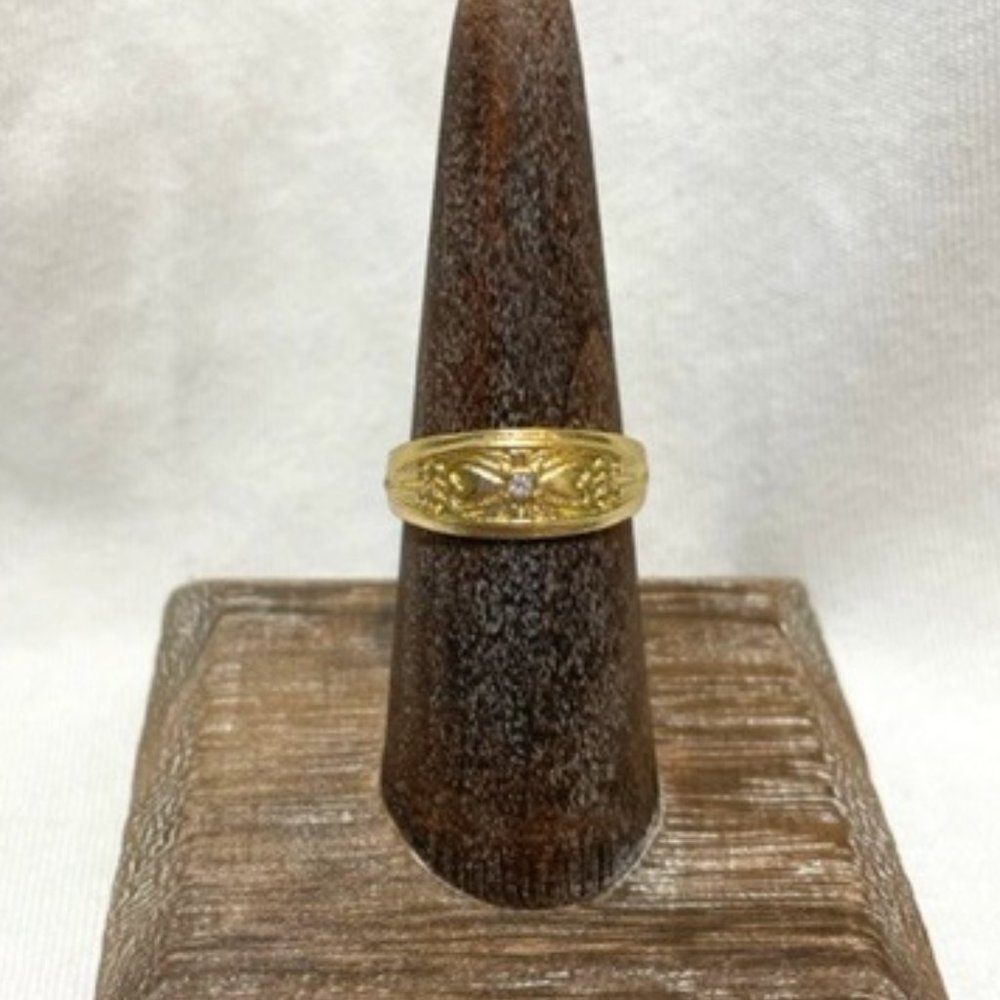 Badge of Eleayes Ring Size 7